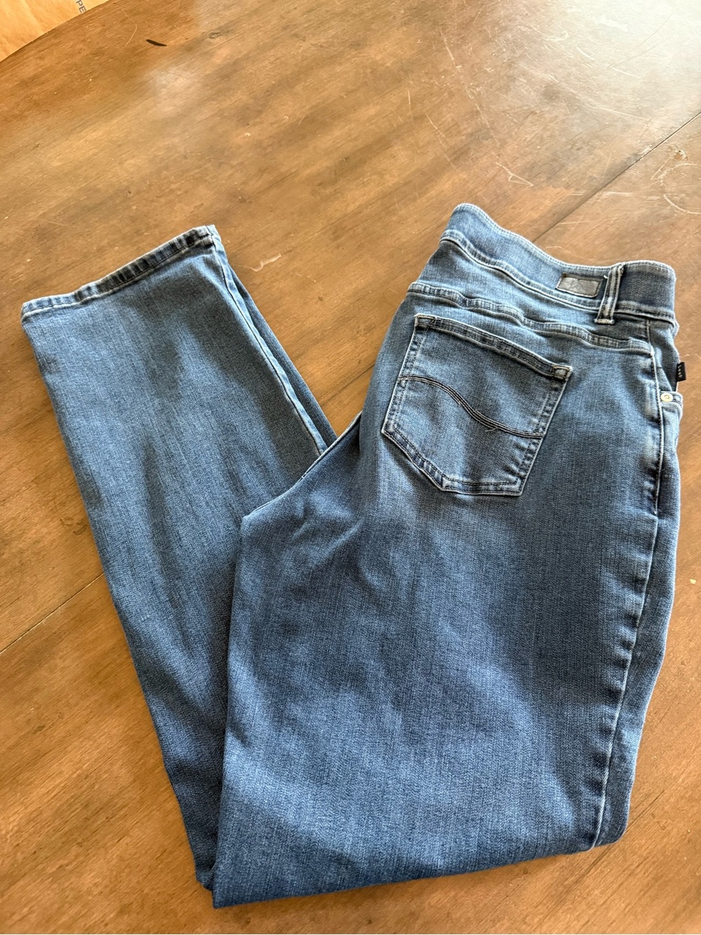 Lee Women's Straight Leg Jeans in Classic Blue Denim